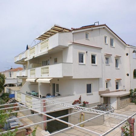 Apartments By The Sea Mandre, Pag - 4098 Екстериор снимка