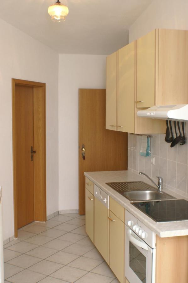 Apartments By The Sea Mandre, Pag - 4098 Екстериор снимка